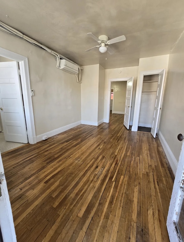 Building Photo - 608 N Arthur Ashe Blvd Unit 2 bedroom