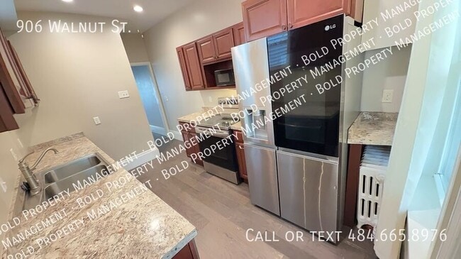 Photo - 906 Walnut St