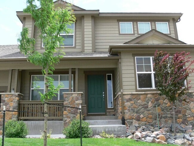 Building Photo - Convenient Castle Rock home on Culd-a-sac ...