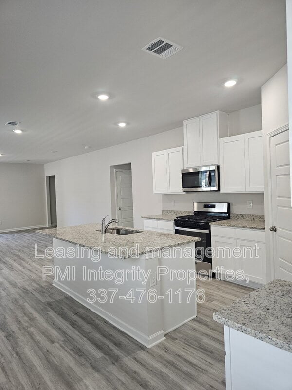 Photo - 932 Renova Dr