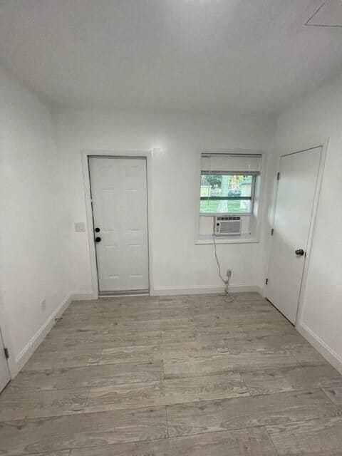 Photo - 3890 Lakewood Rd