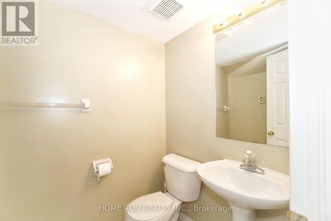 Photo - 9 Angus Dr