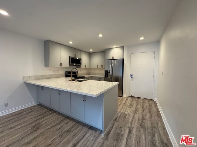 Photo - 740 Kings Rd Condo Unit 123