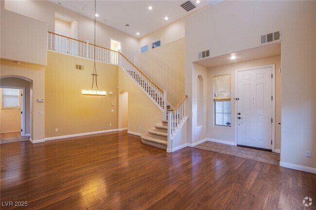 Building Photo - 11245 Newbury Hills Ave Rental