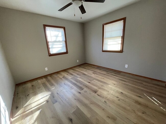 Photo - 2 Bedroom 1 Bathroom in Bowling Green, MO