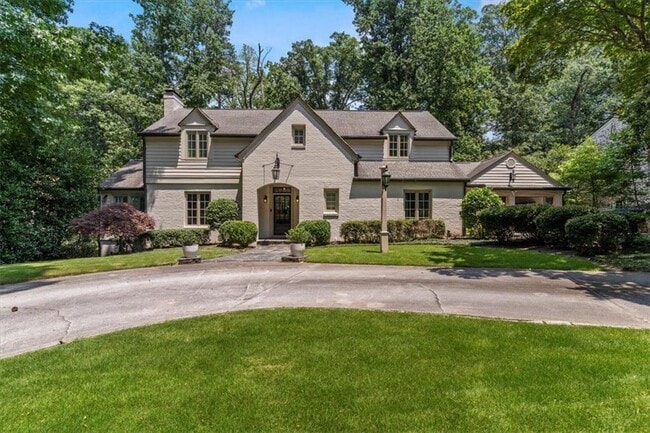 Photo - 3825 Peachtree Dunwoody Rd House
