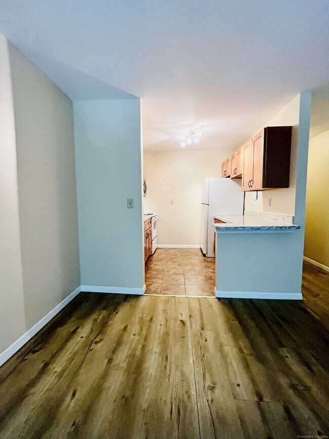 Photo - 302 Pine Rock Ave Unit APT B19