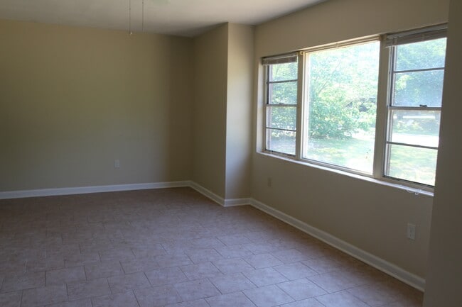 Photo - 1506 Evelyn Ave