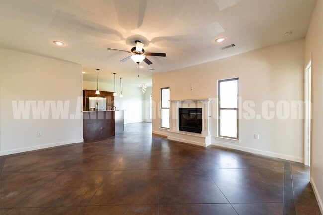 Photo - Great Neighborhood!