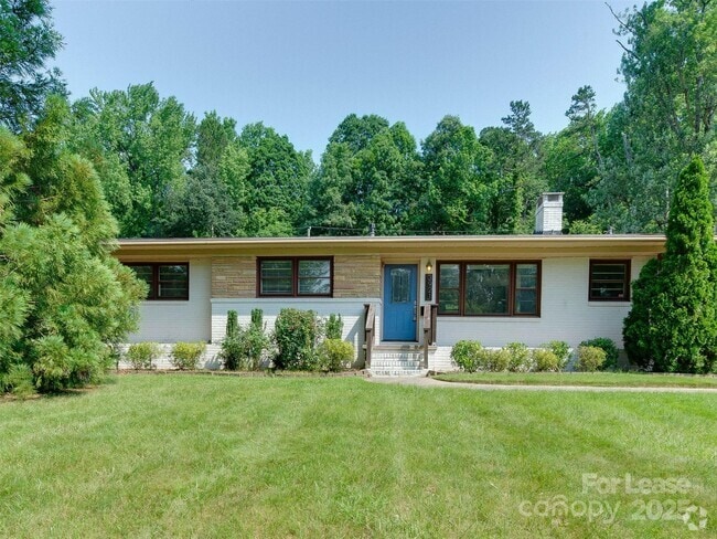 Building Photo - 3921 Sheffield Dr Rental