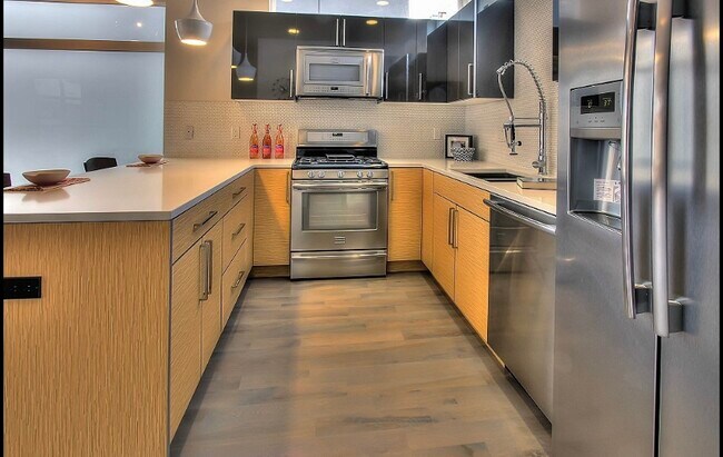 Photo - 2351 Minor Ave E