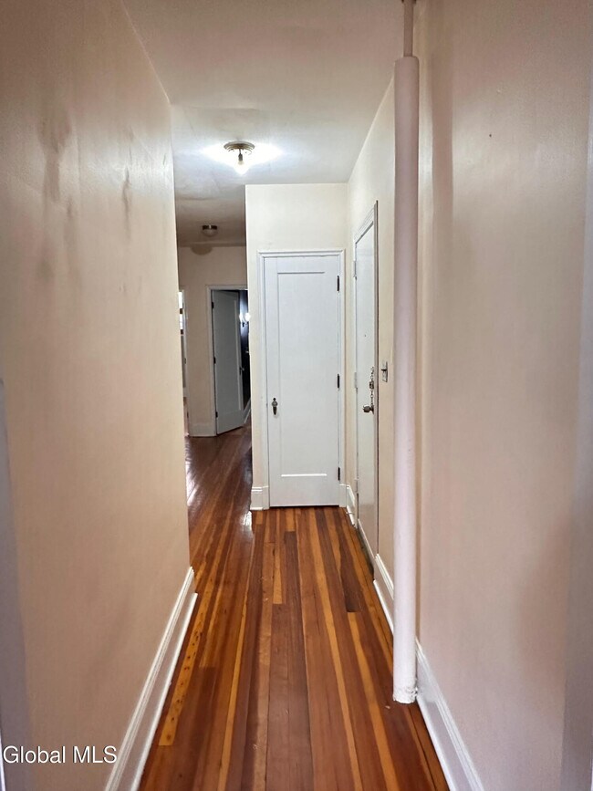 Photo - 15 2nd St Unit 2