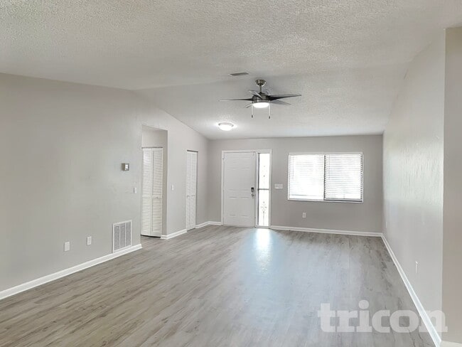 Photo - 31 Folson Ln