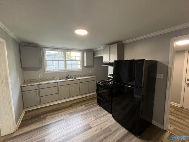 109 5th Ave NW
