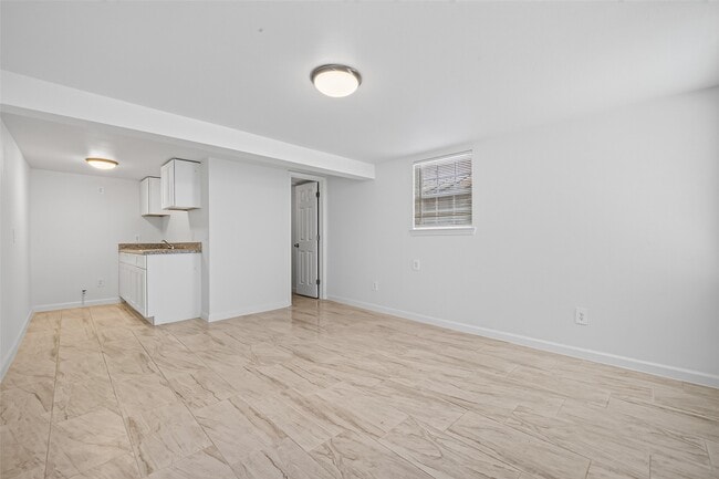 Photo - 4901 Stimson St Unit 8