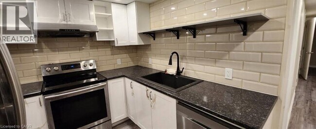 Photo - 53 Laird Dr