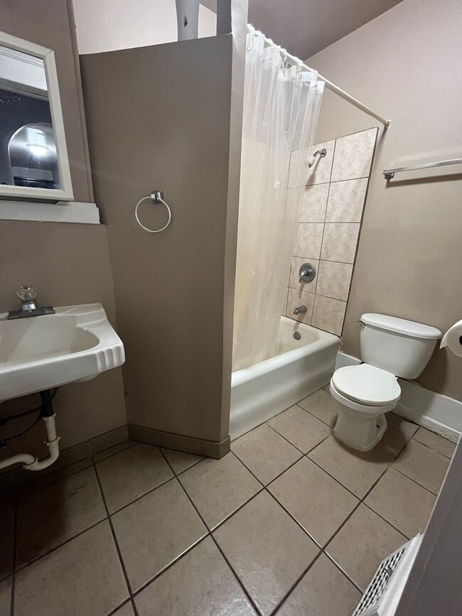 Photo - Kennedy Asian Invasion Unit 2905 Up