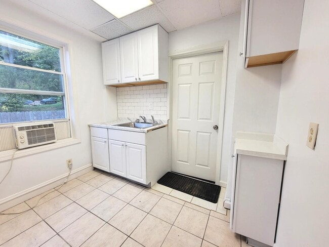 Photo - 2153 11th St SW