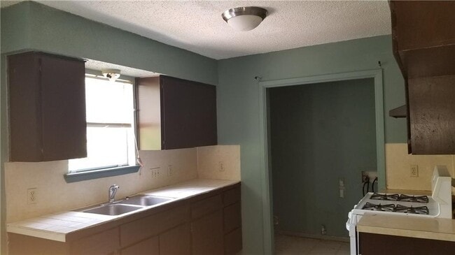 Photo - 6207 Adalee Ave