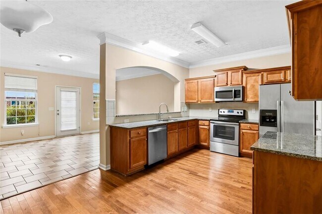 Photo - 1760 Millstream Hollow