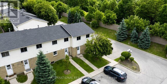 8 - 470 SECOND STREET - 8 - 470 SECOND STREET