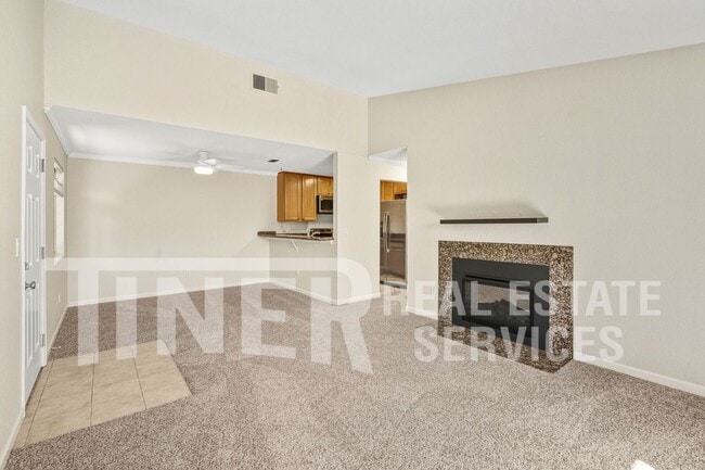 Photo - 11150 Trinity River Dr Unidad #150