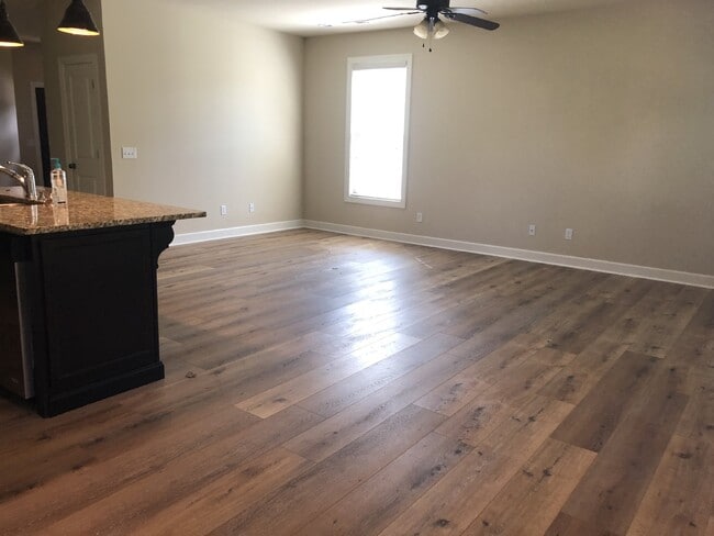 Photo - 3BD 2.5 BA TOWNHOME FOR RENT IN COOPER SQ