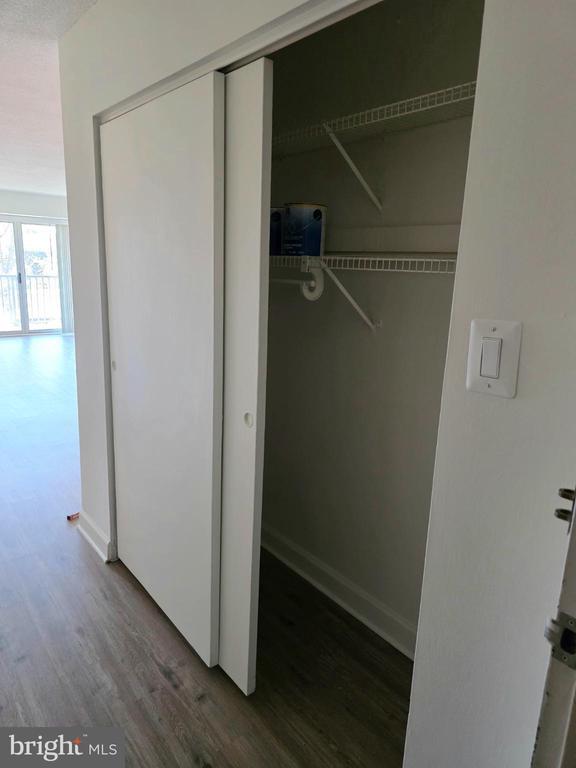 Photo - 1300 Army Navy Dr Unidad 306