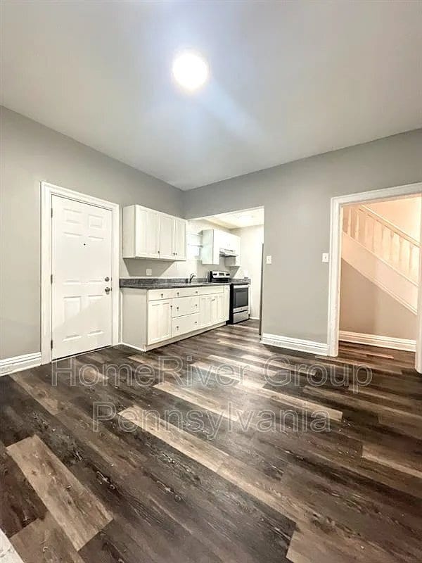 Photo - 245 Marion St