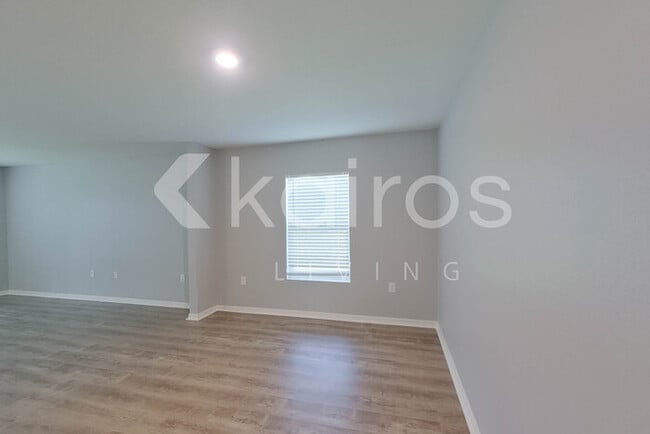 Photo - 4204 East 5th Street