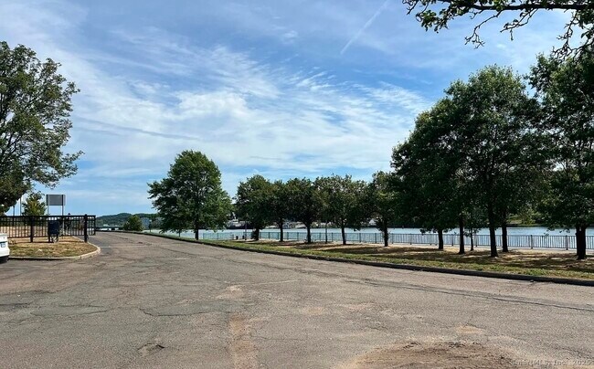 Photo - 1 Front St Unit 113