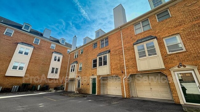 Photo - 519 W 20th St Condo