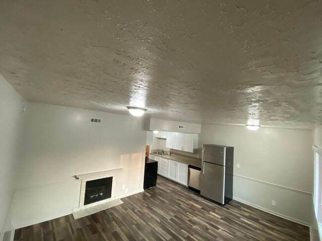 Photo - 8833 S 360 E