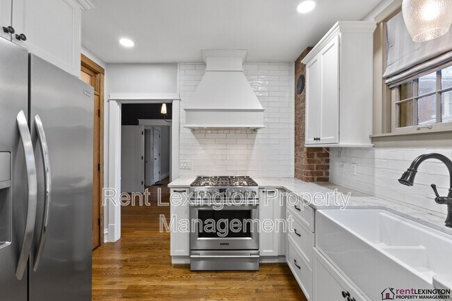 Photo - 1041 Fontaine Rd