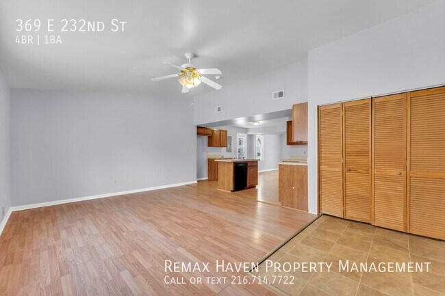 Photo - 369 E 232nd St