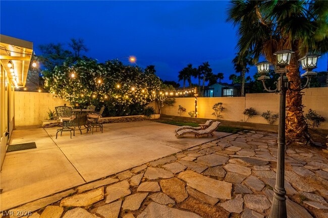 Photo - 2457 Swan Ln