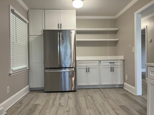 Photo - 2730 Eastway Dr