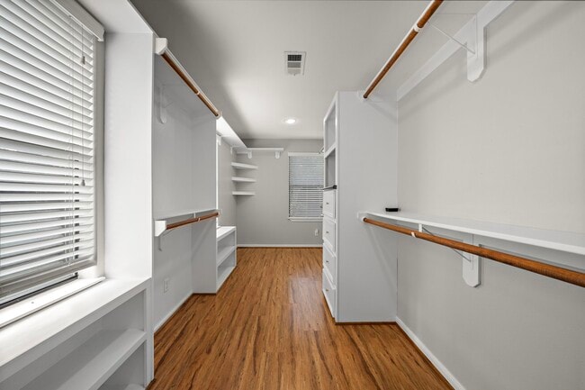 Building Photo - 3818 Southmore Blvd