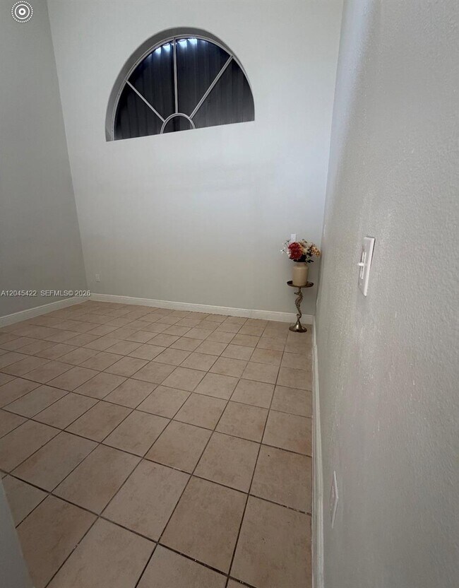 Photo - 8277 NW 194th Terrace Unidad 2