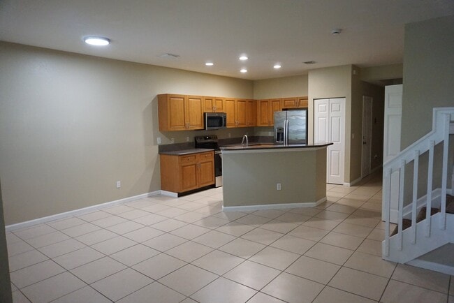 2030 Nassau Dr
