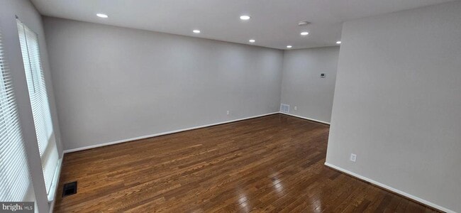 Photo - 3103 Apple Rd NE