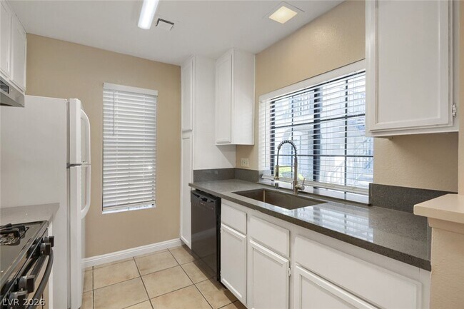 Photo - 4860 Nara Vista Way Unit 102