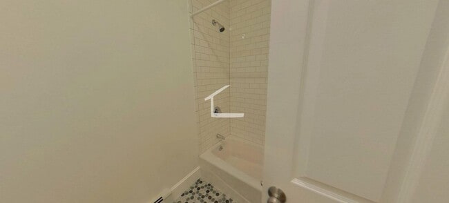 Photo - GREAT 1Br/1Bth. Heat/Hot Water/Gas included in rent