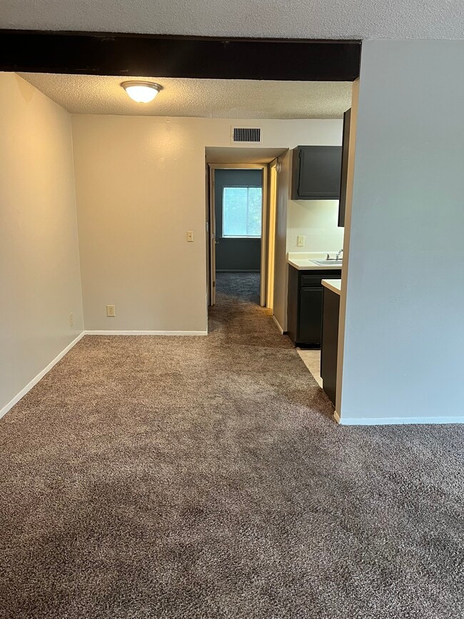 Photo - Bluewoods East