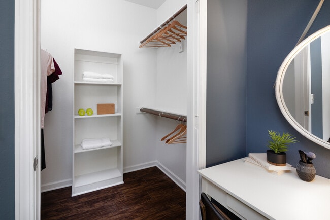 Walk-in closet