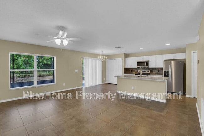 Photo - 1596 Sherbourne St