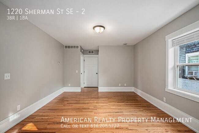 Photo - 1220 Sherman St SE Unit 2