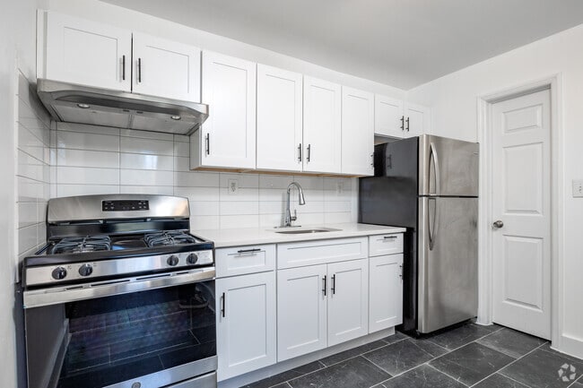2BR, 1BA