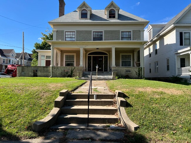 Building Photo - 1114 Union St