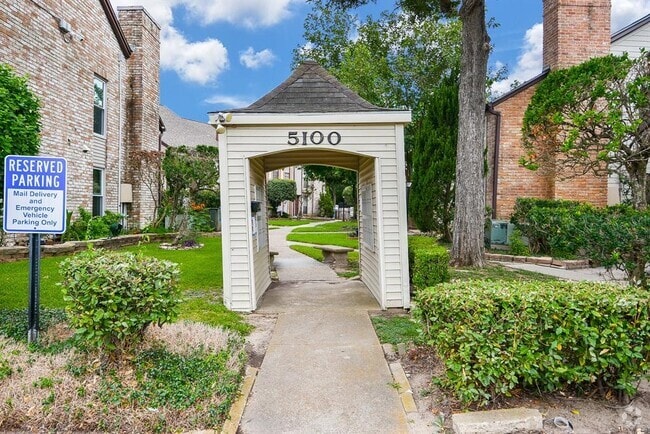 Building Photo - 5100 Allendale Rd Unit 304 Rental